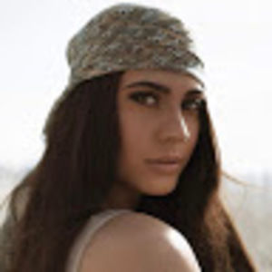 Meet your Posher, Almara